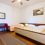 Bosotina Royal Sea View *