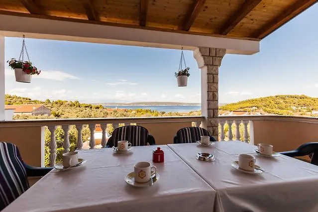 Bosotina Royal Sea View קוקליצ'ה