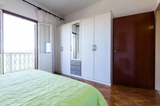 Bosotina Royal Sea View דירה קוקליצ'ה