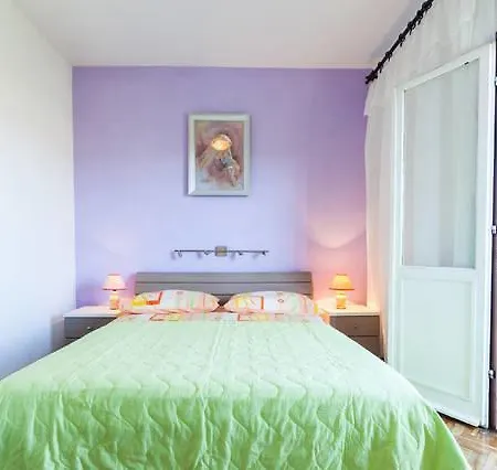 Bosotina Royal Sea View Апартаменты