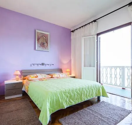 Bosotina Royal Sea View *