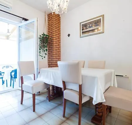Bosotina Royal Sea View Апартаменты Куклица