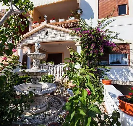 Bosotina Royal Sea View Куклица