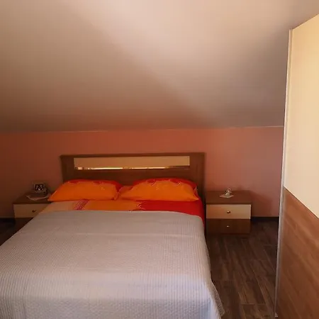 Bosotina Apartment *