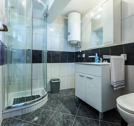 Bosotina Royal Sea View Апартаменты *