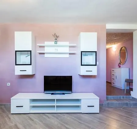 Апартаменты Bosotina Royal Sea View