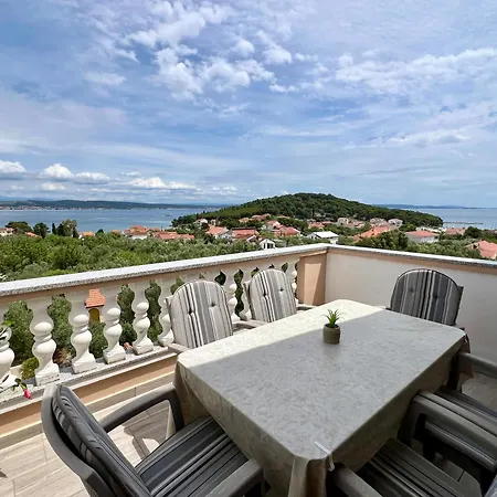 Апартаменты Bosotina Royal Sea View