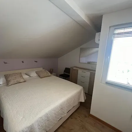 Апартаменты Bosotina Royal Sea View *