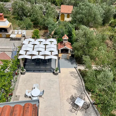 Bosotina Royal Sea View Апартаменты Куклица