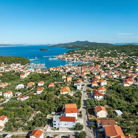 Bosotina Royal Sea View تشوكييتزا
