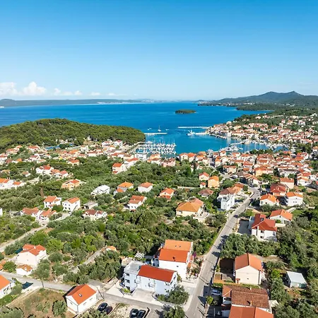 Bosotina Royal Sea View *