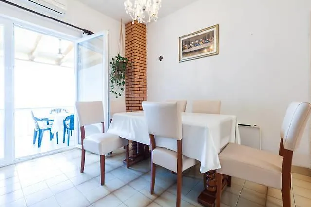 Villa Bosotina Royal Sea View 아파트 쿠클리차