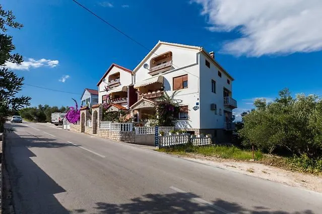 Villa Bosotina Royal Sea View 아파트 쿠클리차