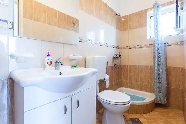 Villa Bosotina Royal Sea View 아파트 *