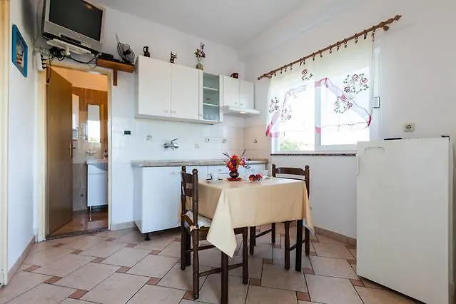 아파트 Villa Bosotina Royal Sea View 쿠클리차